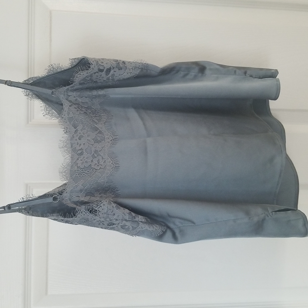 Abercrombie and Fitch top size XS in green - Picture 3 of 5